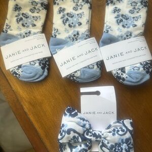 Janie and Jack White and Blue Floral Socks and Bow Set
